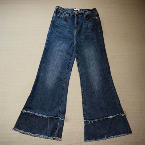 Dance & Marvel Boutique High Rise Wide Leg Raw Hem Patch Jeans L - Picture 2 of 6